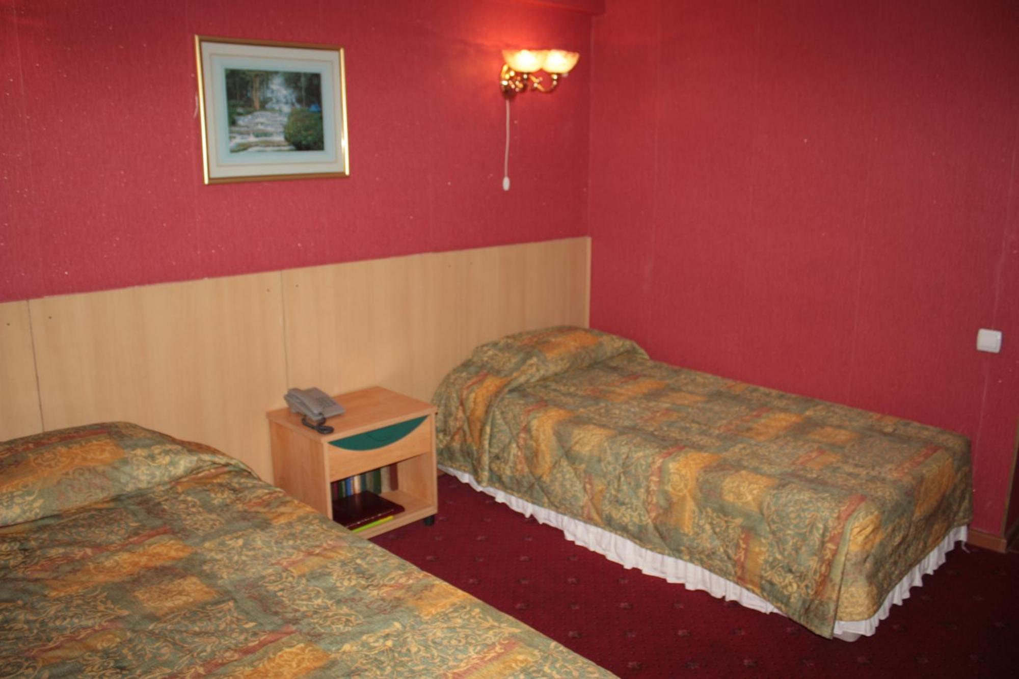 Berkana Hotel Almaty Exterior photo