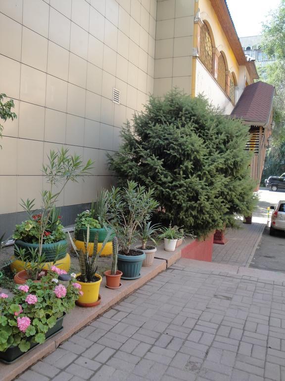 Berkana Hotel Almaty Exterior photo